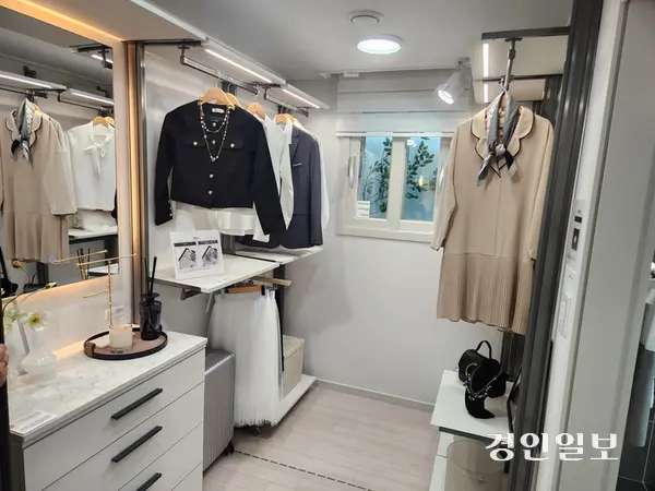 한국토지주택공사(LH)가 부천대장지구 A7·A8 등 2개 블록의 본격적인 분양에 나선다. 사진은 부천대장지구 견본주택 내부. 2025.5.9 /유진주 기자 yoopearl@kyeongin.com