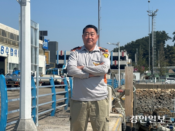 김재홍 인천 영흥남성의용소방대장은 “안전 인프라가 취약한 섬 지역에서는 의용소방대의 역할이 클 수밖에 없다. 앞으로도 지역에서 봉사를 이어갈 것”이라고 했다. 2025.5.11 /조경욱기자 imjay@kyeongin.com
