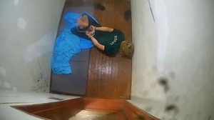 난민신청자 ‘새우꺾기’ 구금… 법무부, 비방해 감추려 했나 [보호란 이름의 감옥, 추방 앞의 사람들·(3)]