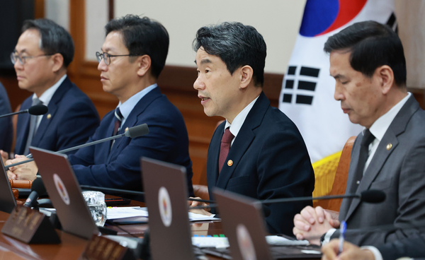 이주호 대통령 권한대행 부총리 겸 교육부 장관이 13일 정부서울청사에서 열린 국무회의에서 발언하고 있다. 2025.5.13 /연합뉴스