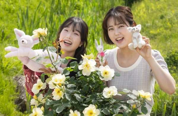 에버랜드의 마스코트 중 하나인 사막여우 도나가 축제의 주인공으로 선보였다. 2025.5.15 /에버랜드 제공