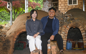 [인터뷰…공감] ‘장작가마 무유소성’ 기법으로 독특한 작품… 도예가 부부 양수열·박병욱 작가