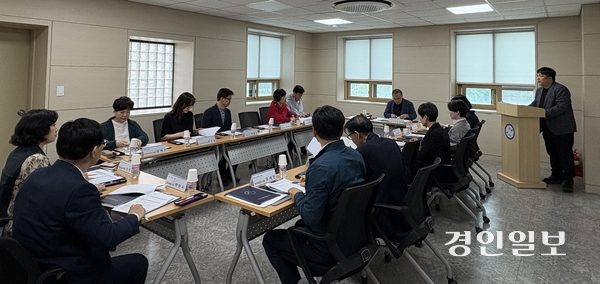군포의왕교육지원청은 지난 19일 학교명선정위원회를 열고 고천2초등학교의 이름을 오봉산초등학교로, 백운호수중학교는 그대로 이름을 유지하는 쪽으로 결정했다. 2025.5.20 /군포의왕교육지원청 제공