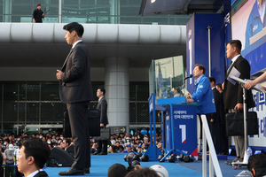 “총선 출마 말렸는데”… 인천시민 향한 이재명의 ‘특별한 부탁’ [인천 정가 레이더]