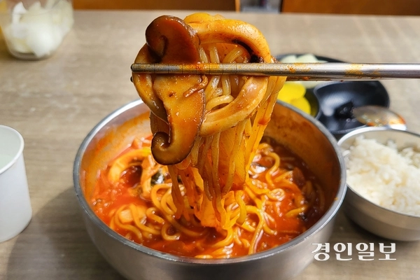 군포 ‘몽짬뽕’. 2025.4.26 군포/황성규기자 homerun@kyeongin.com