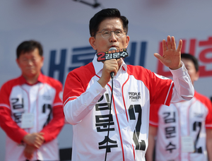 [후보 24시] 부산·대구 순회 후 인천서 맥아더 장군 참배