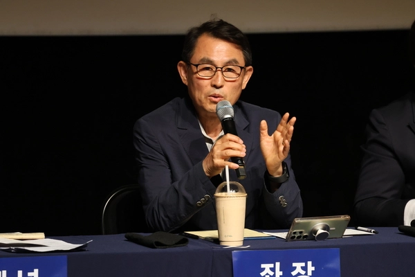 제6회 공정언론·행정 대토론회에 좌장으로 나선 성공회대 김서중 교수. /공정언론 감시단 제공