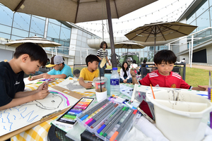 예비 화가들 솜씨 자랑… 가족 나들이 더했다