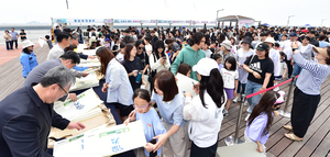 싱그럽고 푸르른 인천 바다… 나만의 화폭에 담았다 [제28회 바다그리기대회]