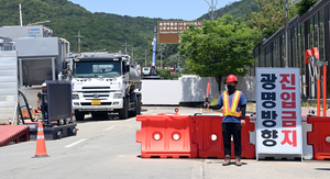 [현장르포] 신안산선 붕괴 여파… 안양 친목마을 두달째 무너진 일상