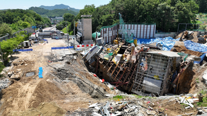 [화보] 4월 붕괴 사고, 차량 통제되는 신안산선 지하터널 공사장