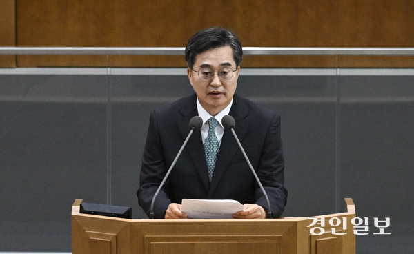 10일 오전 경기도의회 본회의장에서 제384회 정례회 제1차 본회의가 열리고 있다. 2025.6.10 /이지훈기자 jhlee@kyeongin.com