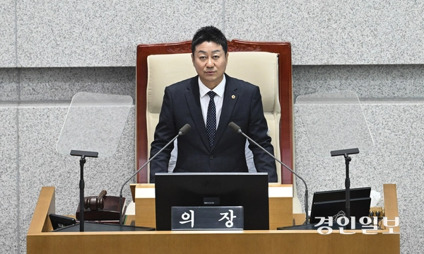 10일 오전 경기도의회 본회의장에서 제384회 정례회 제1차 본회의가 열리고 있다. 2025.6.10 /이지훈기자 jhlee@kyeongin.com