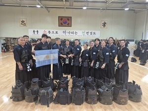 아르헨티나 검도대표팀, 인천시검도회 방문해 전지훈련