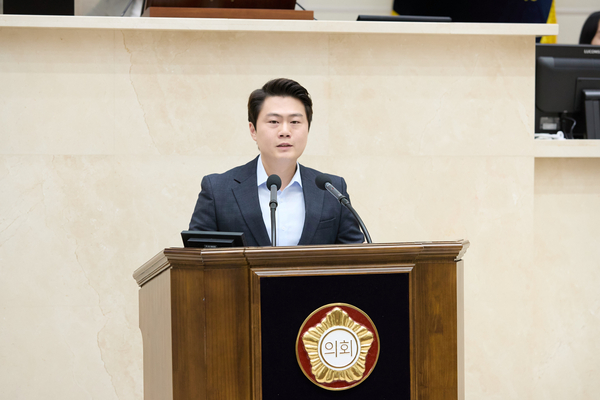 용인시의회 박병민의원이 12일 제293회 제1차 정례회애서 5분 자유발언을 하고 있다./용인특례시 제공