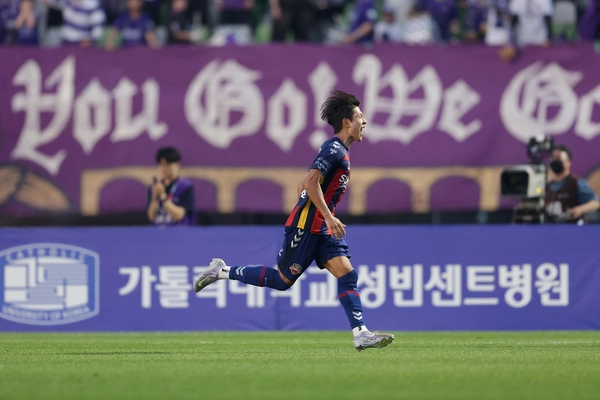 수원FC 노경호가 득점에 성공하고 기뻐하고 있다. 2025.6.14 /한국프로축구연맹 제공