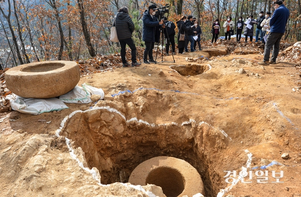 2021년 열린 광주 퇴촌면 원당리 성종왕녀 태실 발굴조사 일반인 현장공개 설명회. /경인일보DB