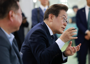 이재명 대통령 “소모적 적대행위 멈추고 대화·협력 재개”