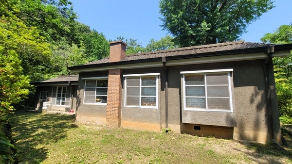 의재 허백련이 머물며 화업을 일군 무등산 춘설헌.