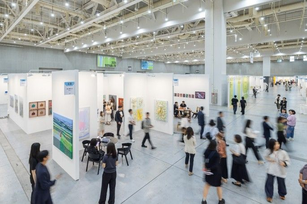 2025 화랑미술제 in 수원 전경. /수원컨벤션센터 제공