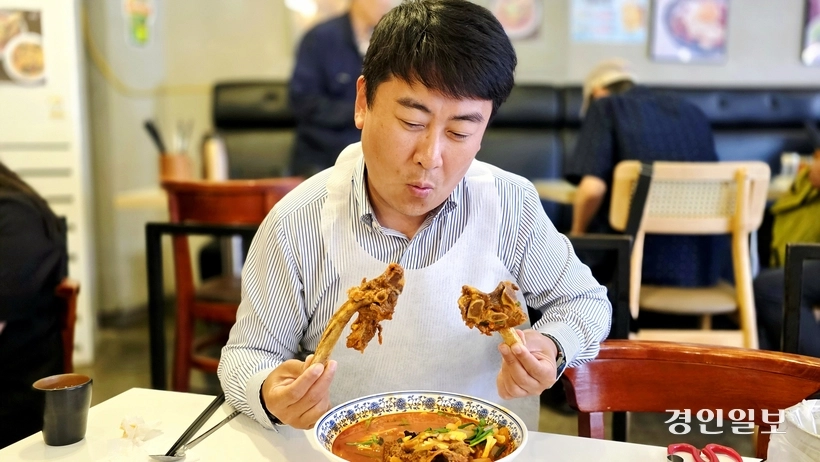 갈빗대에 붙어 있는 압도적 고기 양에 감탄하게 된다. /황성규기자 homerun@kyeongin.com