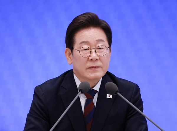 이재명 대통령이 3일 청와대 영빈관에서 열린 ‘대통령의 30일, 언론이 묻고 국민에게 답하다’ 기자회견에서 마무리 발언을 하고 있다. 2025.7.3 /대통령실통신사진기자단