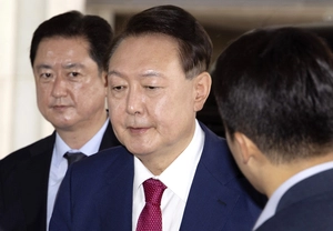 내란특검, 尹 2차 대면조사 시작… 체포저지부터 외환까지 집중 확인