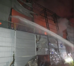 화성 자원순환시설서 불… 11시간 만에 큰 불 잡아