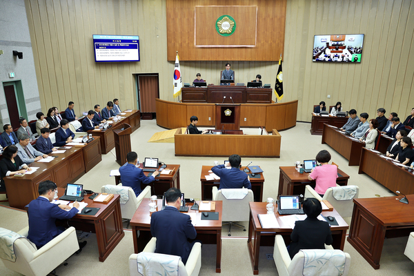 지난달 26일 열린 의왕시의회 제312회 제1차 정례회 제2차 본회의장 전경. /의왕시의회 제공