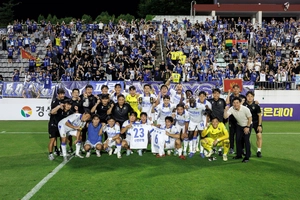K리그2 인천, 2연승 리그 선두 질주 …경남에 2-0 승리
