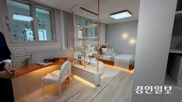 남양주 왕숙지구 A-2블록 55A 유니트 내부. 알파룸과 침실을 터 공간을 확대했다. 2025.7.22 /윤혜경기자 hyegyung@kyeongin.com