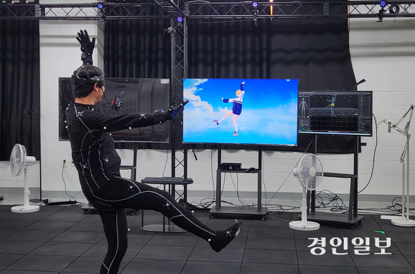 29일 오후 부천 원미구 부천대우테크노파크 한 사무실에서 모션캡처 시연이 이뤄지고 있다. 2025.7.29 /유진주기자 yoopearl@kyeongin.com