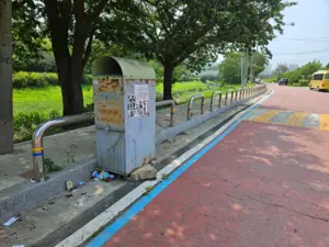 김포시, 불법 의료수거함 몸살… 도시미관 훼손·주민불편 초래