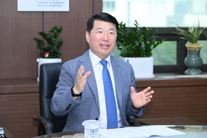 [기초단체장 취임 3년 인터뷰] 백경현 구리시장