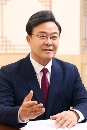[기초단체장 취임 3년 인터뷰] 김성제 의왕시장