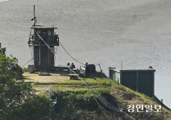 사진은 파주시 오두산 통일전망대에서 바라본 대북 확성기. 2025.6.11 /경인일보DB