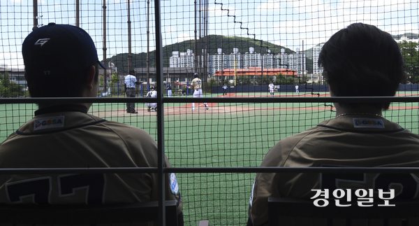 경기도 문화예술·체육 지원을 위한 재원이 고갈될 위기에 처해 대책 마련이 필요하다는 지적이 나오고 있다. 사진은 지난해 광주시 팀업캠퍼스 야구장에서 진행된 ‘2024 독립야구단 경기도리그’ 경기 모습. /경인일보DB