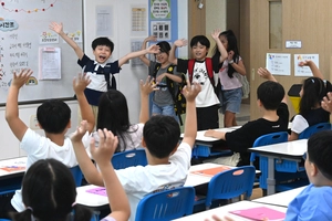 [화보] 여름방학 끝, 다시 학교로!