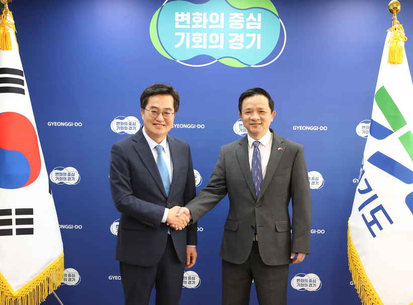 <b>김동연</b> “<b>시진핑 주석</b> APEC 참여와 한중 관계 복원 기대”…다이빙 주한...
