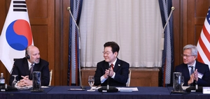 [한미 정상회담] 조선·원자력·항공… ‘제조업 부활’ 11건 협력 서명