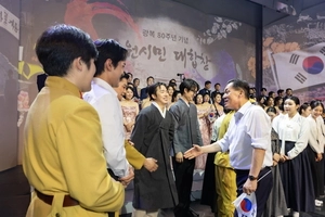 예술인 기회소득·AI 콘텐츠 접목… 수원시, 곳곳 문화 불 밝힌다