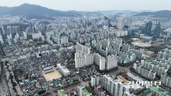 사진은 경기도내 한 아파트 단지 전경. 기사와 관련없음. 2025.4.9 /최은성기자 ces7198@kyeongin.com