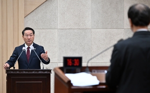 “중고차 수출 종합지원센터 필요”… 공공개발 대안으로 제기