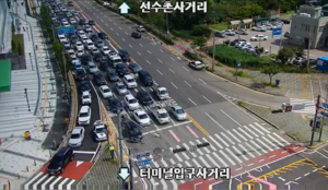 인천에 트레이더스 문 열자… 2~4차로 가득 차량행렬