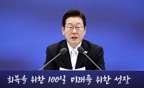 이재명 대통령이 11일 청와대 영빈관에서 열린 취임 100일 기자회견 ‘회복을 위한 100일, 미래를 위한 성장’에서 발언하고 있다. 2025.9.11 /대통령실통신사진기자단