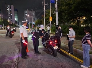‘불법 이륜차 멈춰!’ 의정부경찰서·의정부시 합동단속 30건 적발