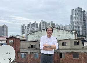 “전쟁후 시대상 간직… 추억 공간 마련되길” [양키시장을 기록하다·(中)]