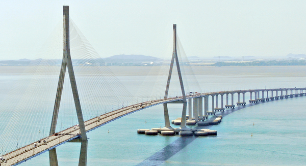 [단독] 이달만 투신 4건… 인천대교에 ‘안전난간’ 세운다