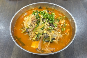 영원한 2인자의 품격, 불꽃처럼 피어오른 국물의 힘 [웃기는 짬뽕]