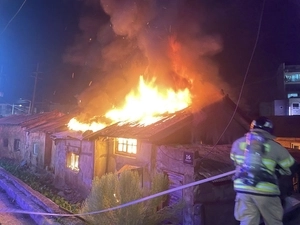 평택서 자기 집에 불 지른 50대 현행범 체포